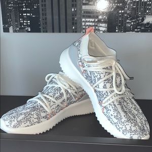 Adidas Cloudfoam sneakers